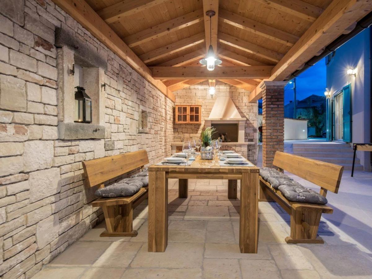 Moderne Istrische Steinvilla - 4 Sterne Mit Privatem, Beheizbaren Pool & Meerblick Kavran Екстериор снимка